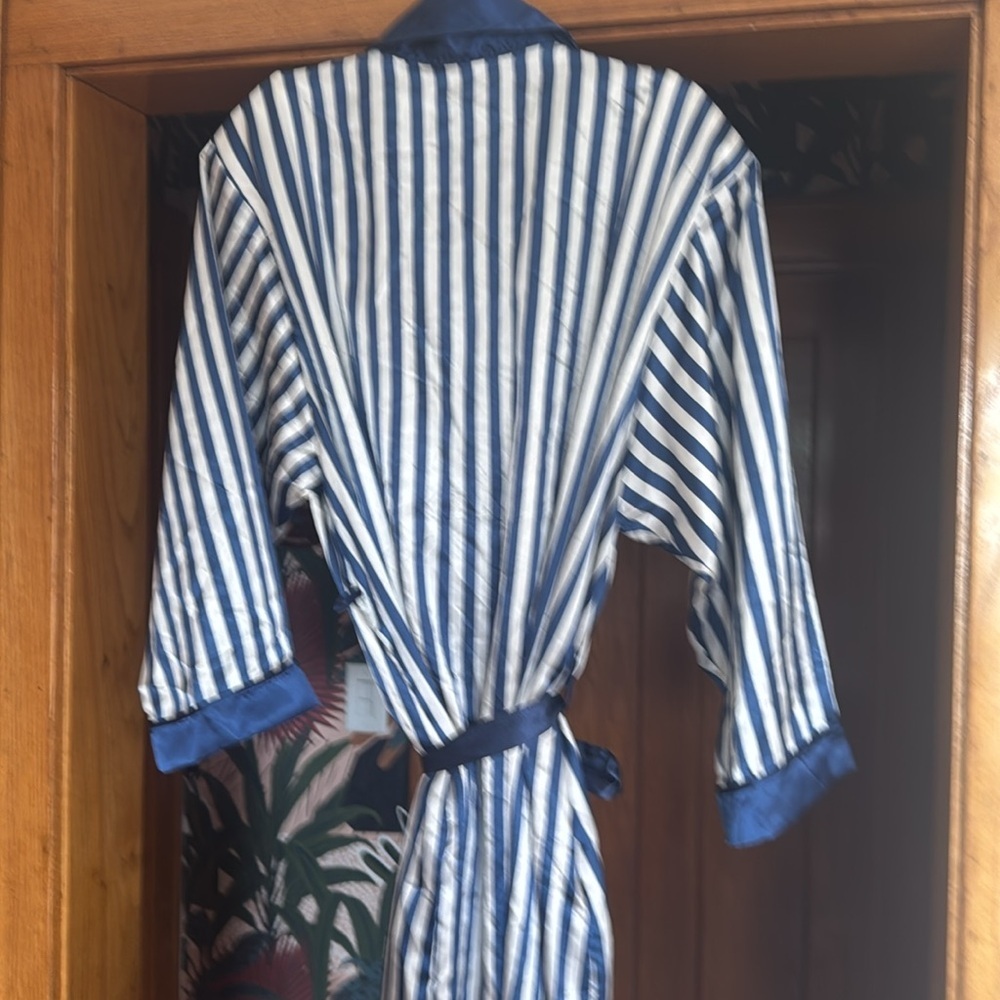 Vintage Striped Robe - Picture 3 of 5